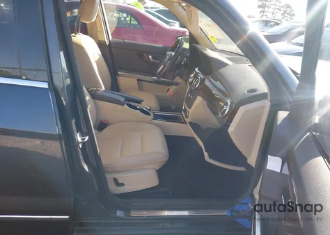 2015 Mercedes-Benz Glk 350 z USA, uszkodzony, nr VIN WDCGG5HB5FG364261